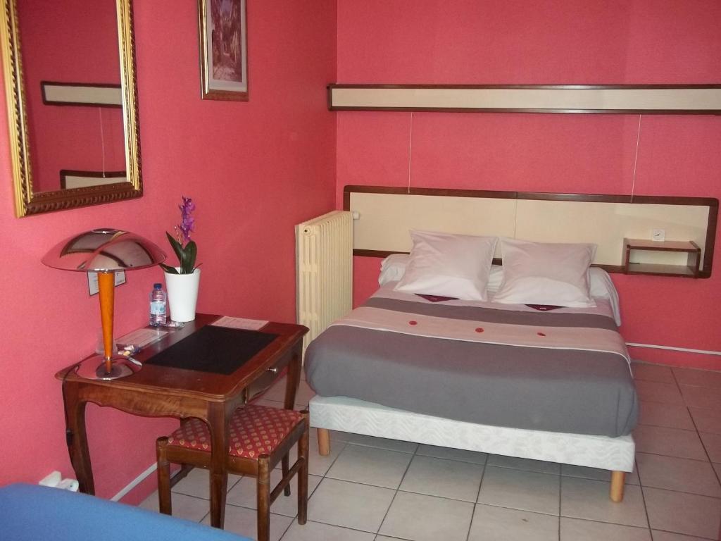 Hotel Innova Cardabella Avignon Chambre photo