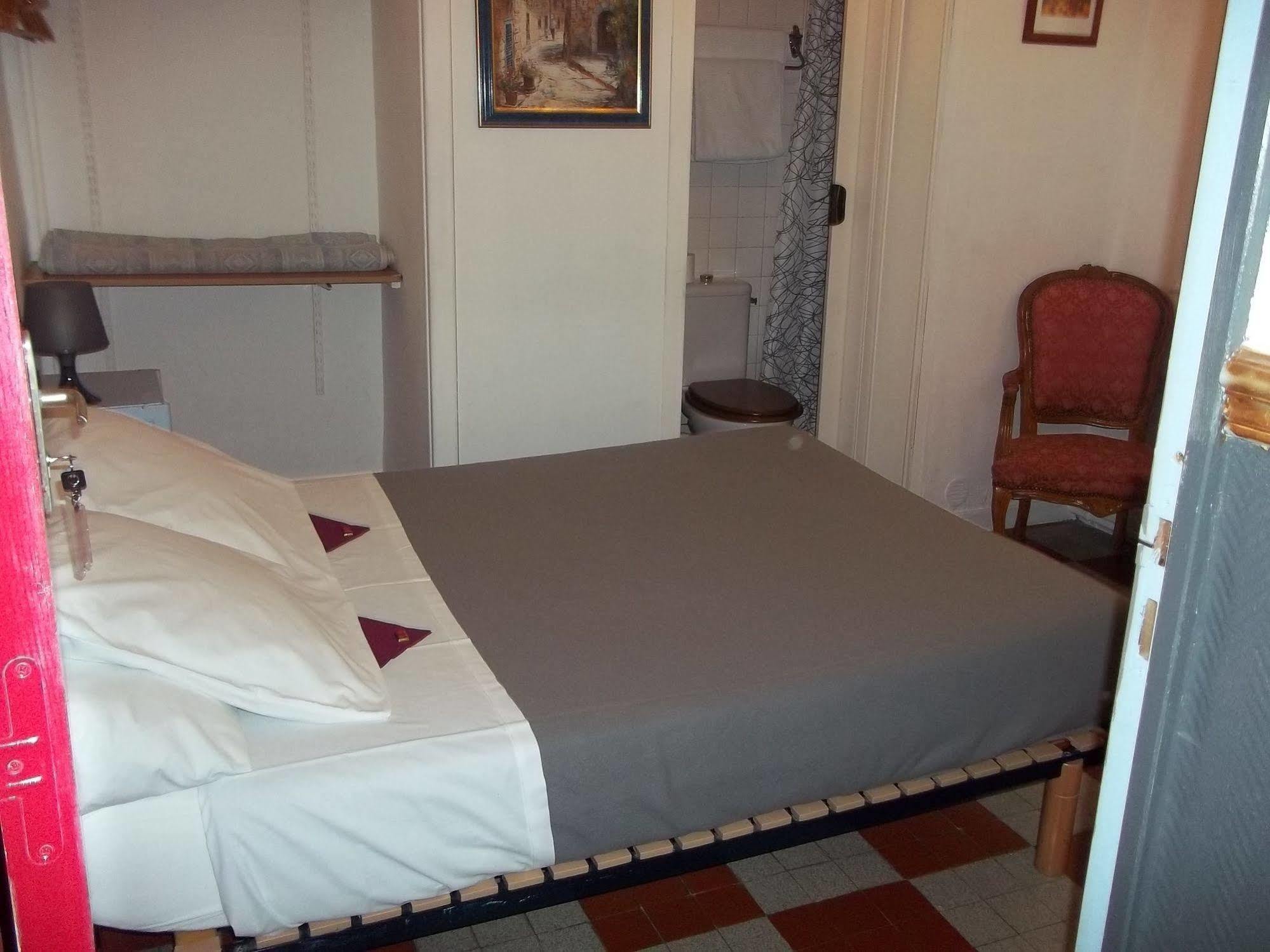 Hotel Innova Cardabella Avignon Extérieur photo