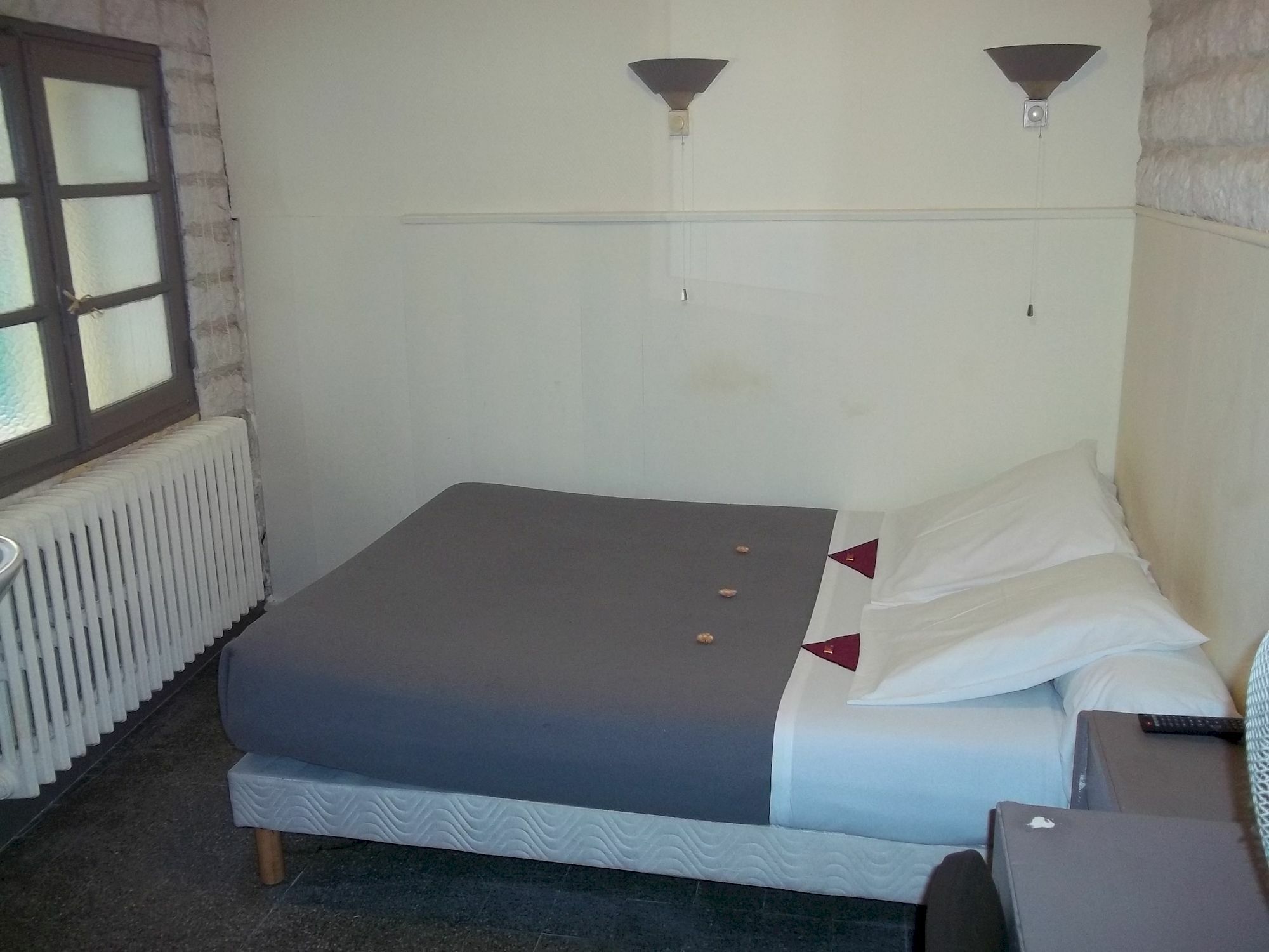 Hotel Innova Cardabella Avignon Extérieur photo